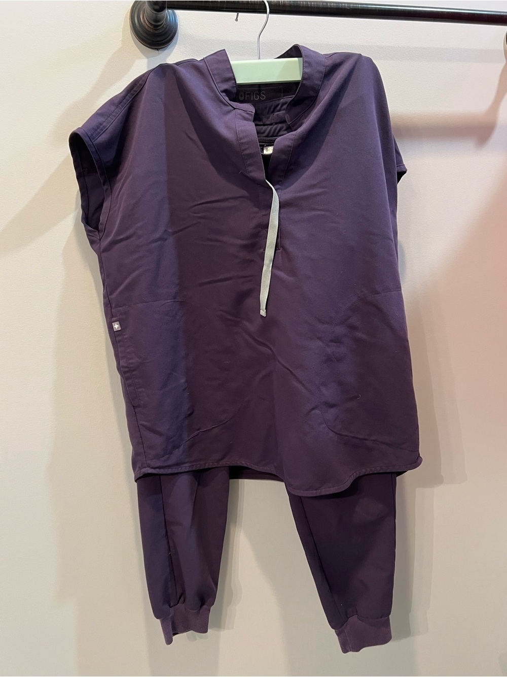 Figs Deep Purple Scrub Jogger Set